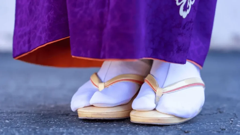 Tabi: Exploring the Unique Split-Toe Shoes of Japan