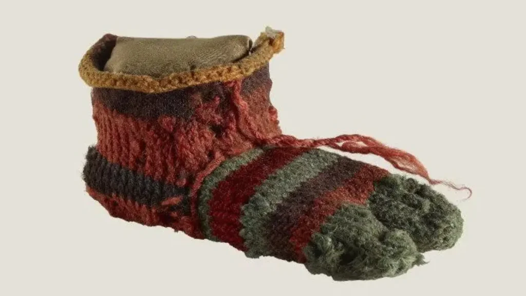 1,700-Year-Old Sock Spins Yarn About Ancient Egyptian Fashion